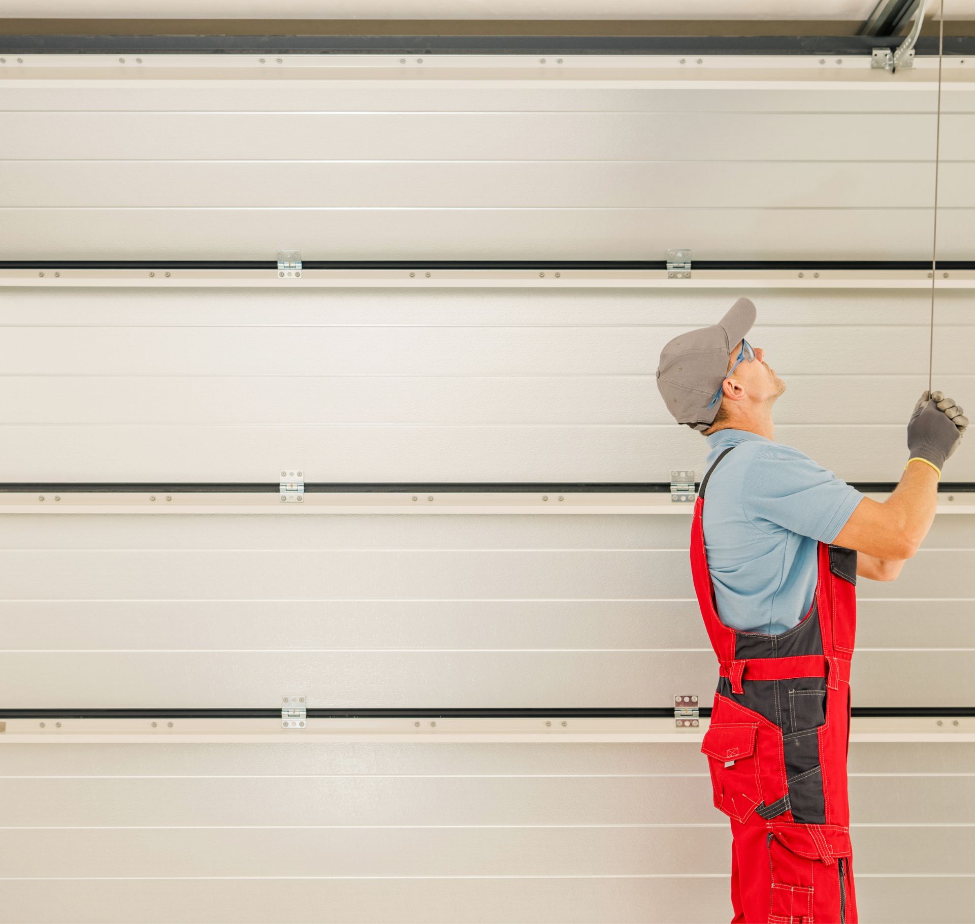 How to Prepare for a Garage Door Repair Service Visit in Houston